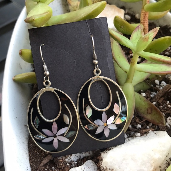 Mexican Silver, Mother of Pearl Earrings - Picture 6 of 6